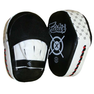 Fairtex FMV11 Ilmavaimennetut pistehanskat - Laadukkaat!